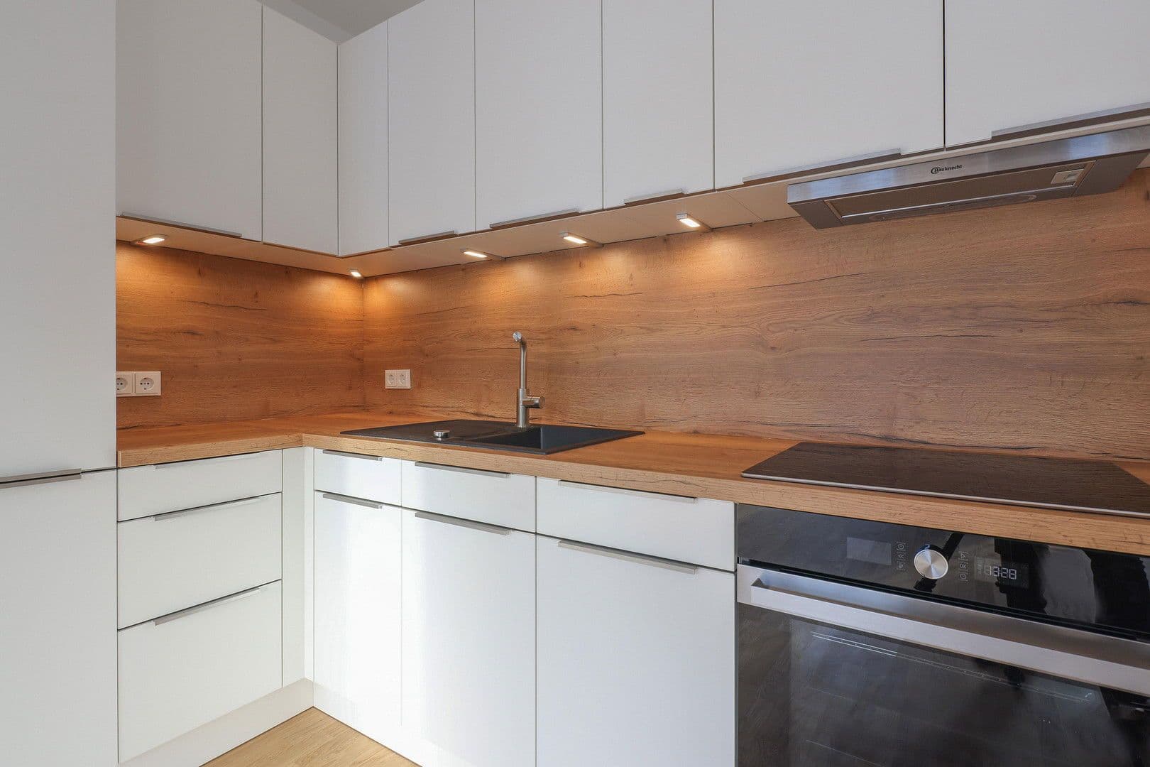 Pronájem bytu 2+1 56 m², Berlin, Berlín Pronájem bytu 2+1 56 m², Berlin, Berlín