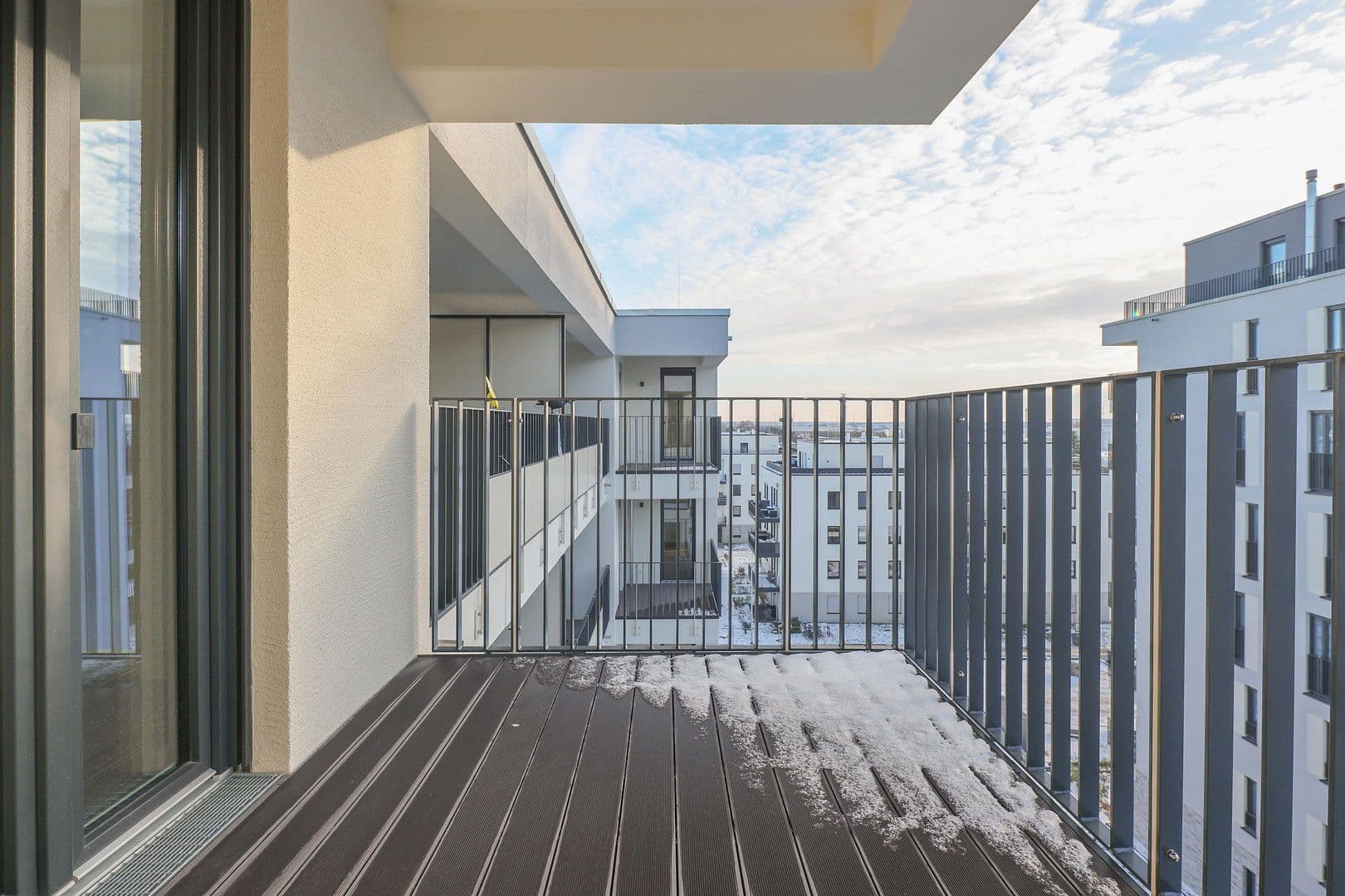 Pronájem bytu 2+1 56 m², Berlin, Berlín Pronájem bytu 2+1 56 m², Berlin, Berlín