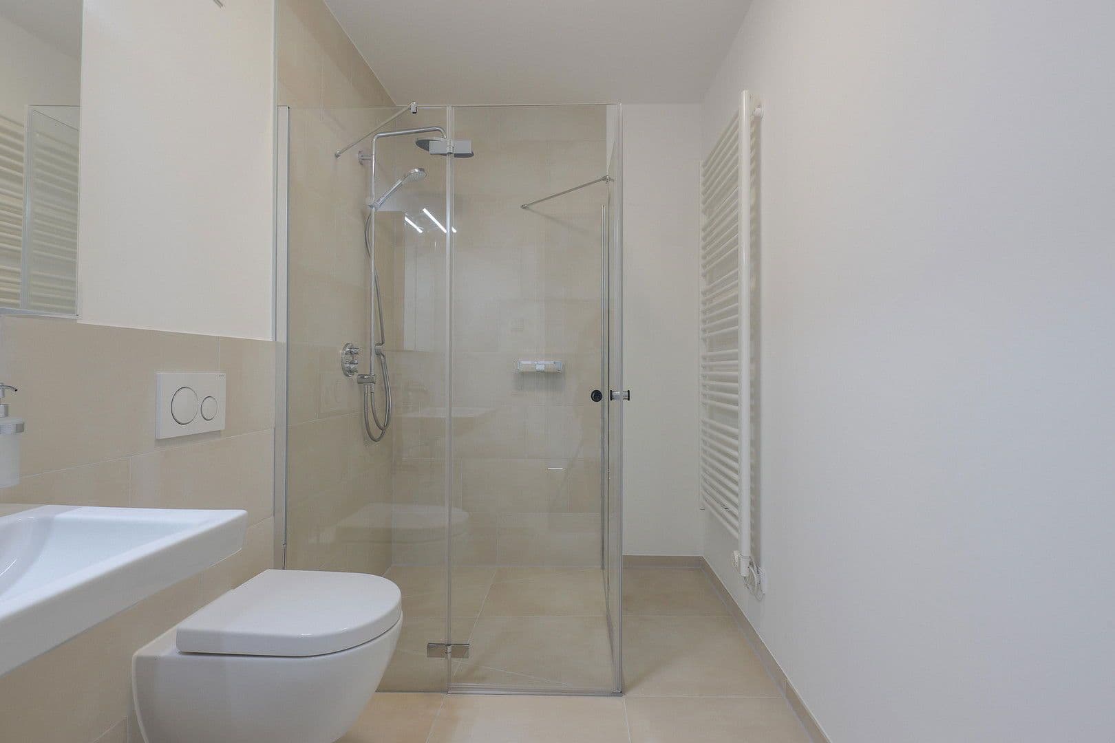 Pronájem bytu 2+1 56 m², Berlin, Berlín Pronájem bytu 2+1 56 m², Berlin, Berlín