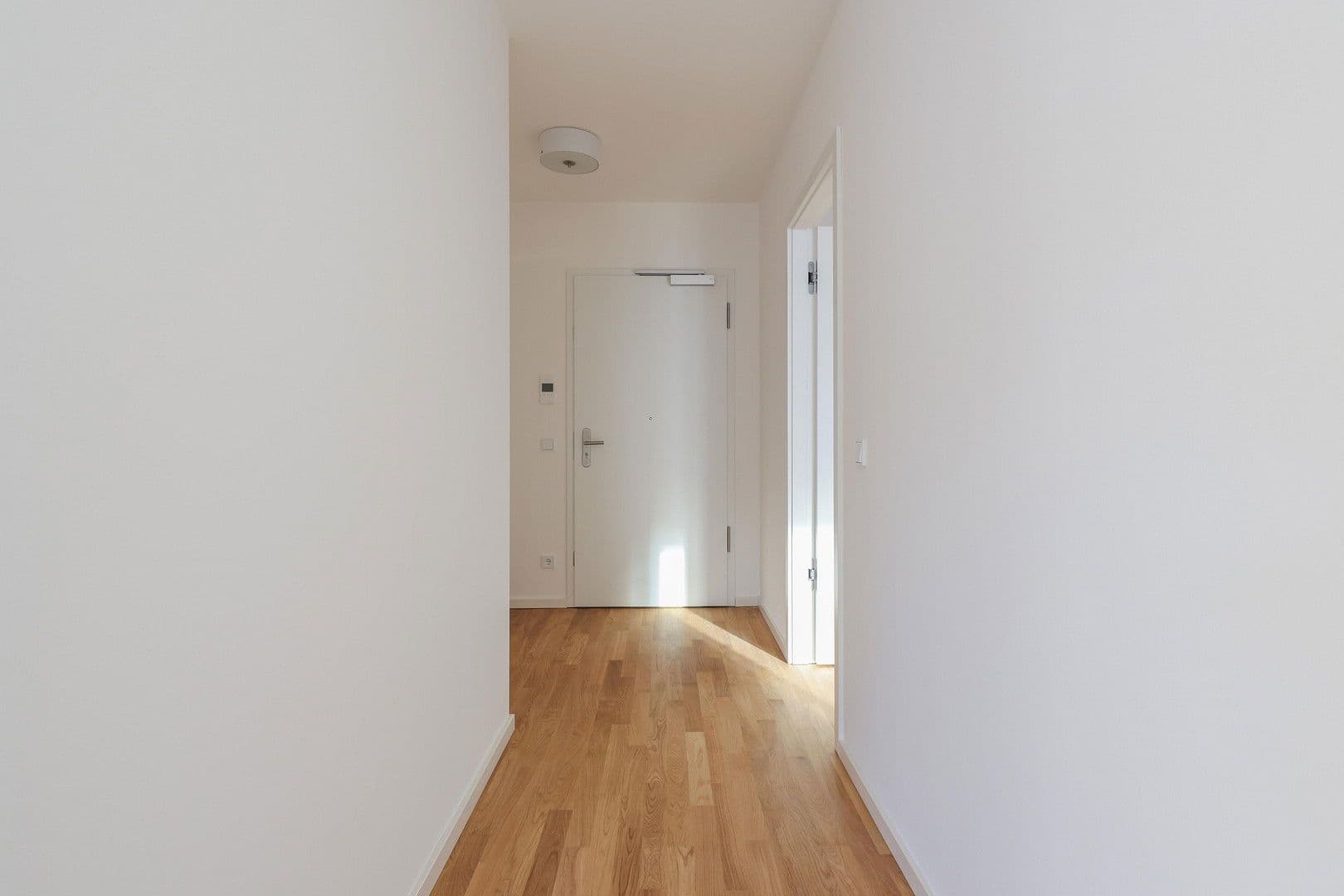 Pronájem bytu 2+1 56 m², Berlin, Berlín Pronájem bytu 2+1 56 m², Berlin, Berlín