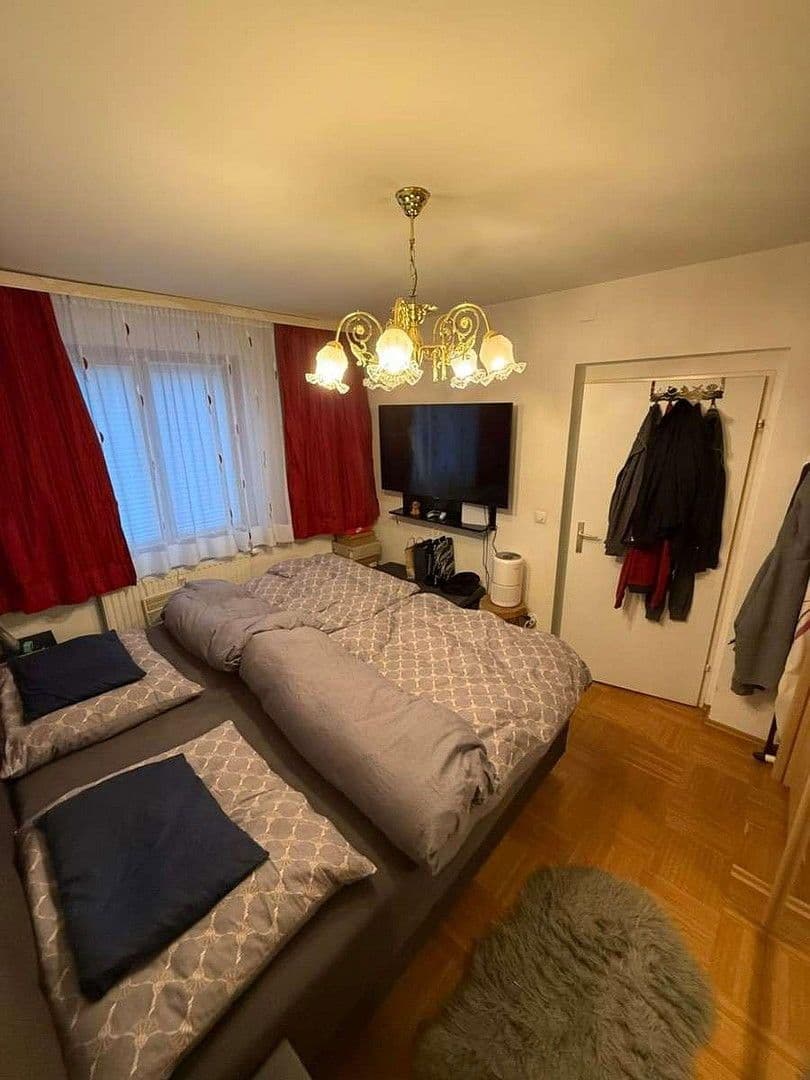 Pronájem bytu 2+1 48 m², Friedhofstraße 88, Neu-Isenburg, Hessen Pronájem bytu 2+1 48 m², Friedhofstraße 88, Neu-Isenburg, Hessen