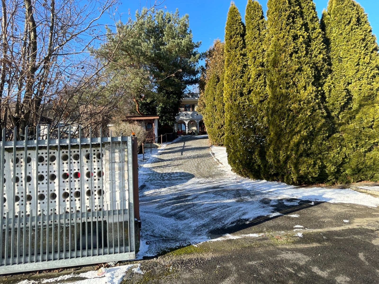 Prodej domu 274 m², pozemek 1.223 m², Paseky, Želechovice nad Dřevnicí, Zlínský kraj Prodej domu 274 m², pozemek 1.223 m², Paseky, Želechovice nad Dřevnicí, Zlínský kraj