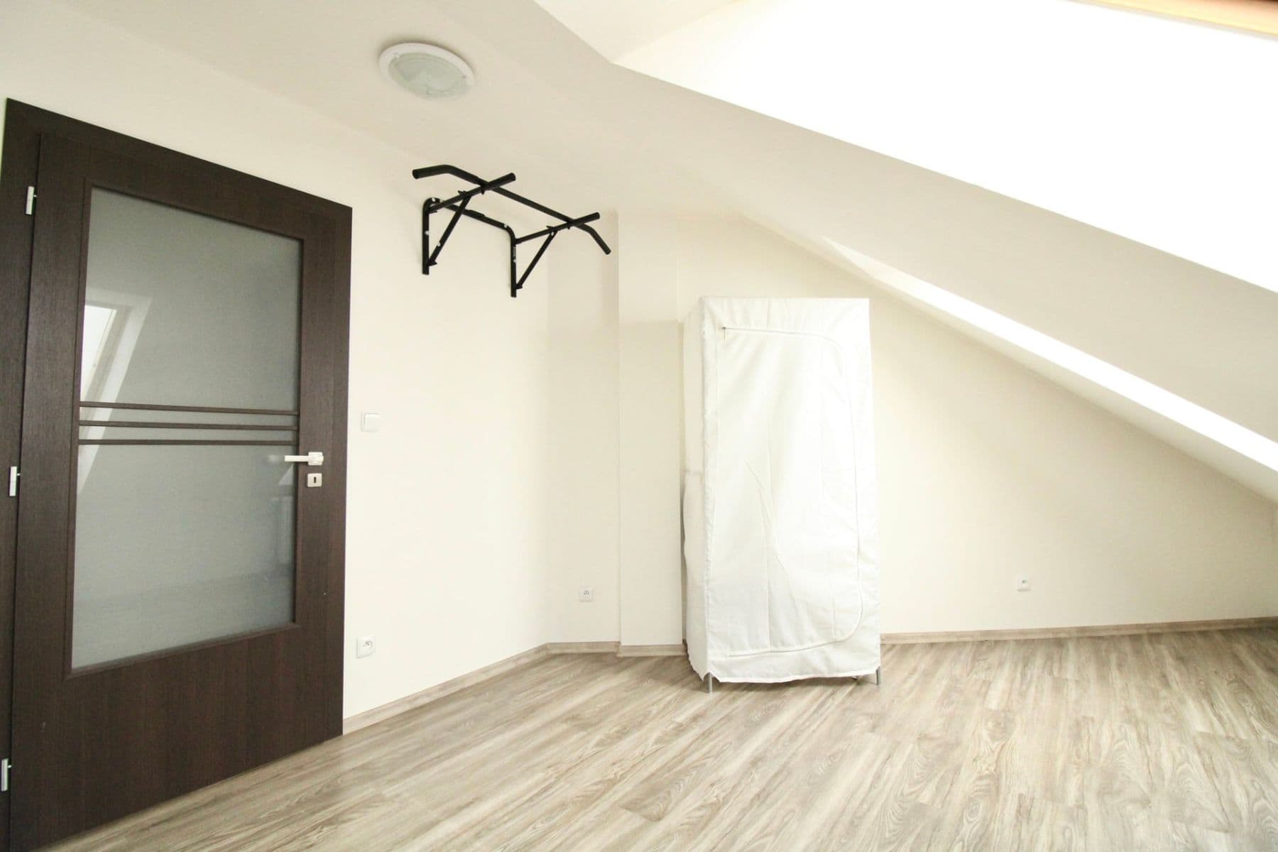 Prodej bytu 3+kk 89 m², Třídvorská, Kolín, Středočeský kraj Prodej bytu 3+kk 89 m², Třídvorská, Kolín, Středočeský kraj