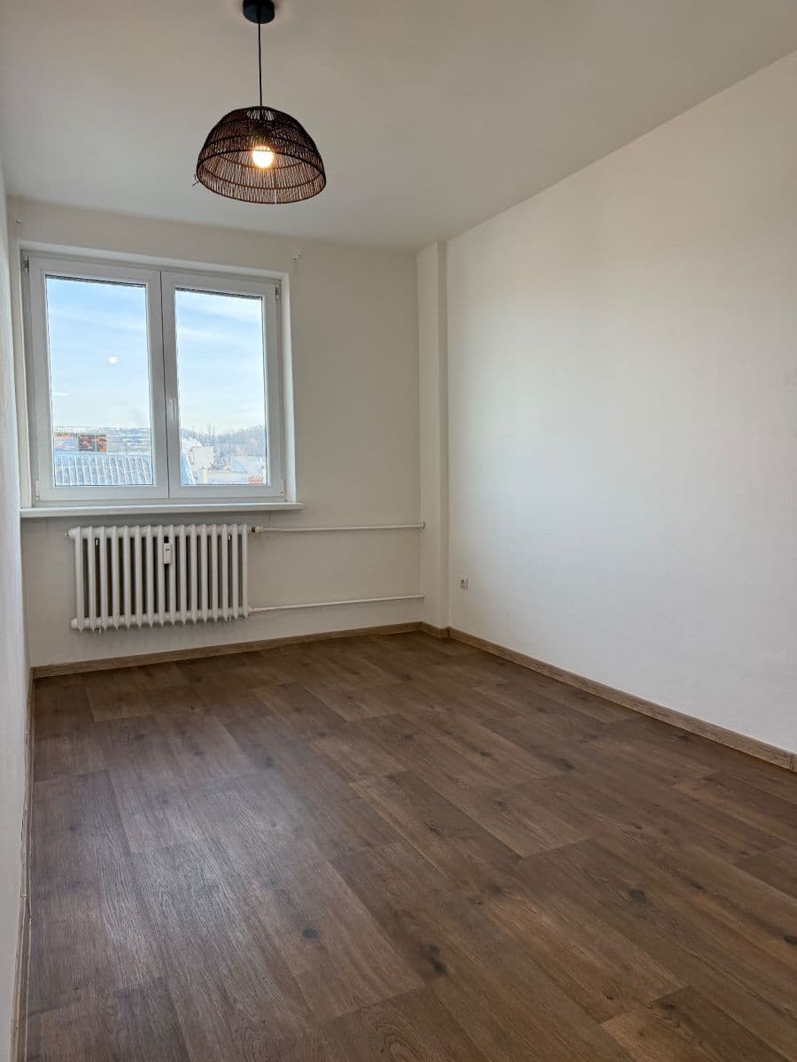 Pronájem bytu 3+1 76 m², Sokolská třída, Ostrava, Moravskoslezský kraj Pronájem bytu 3+1 76 m², Sokolská třída, Ostrava, Moravskoslezský kraj