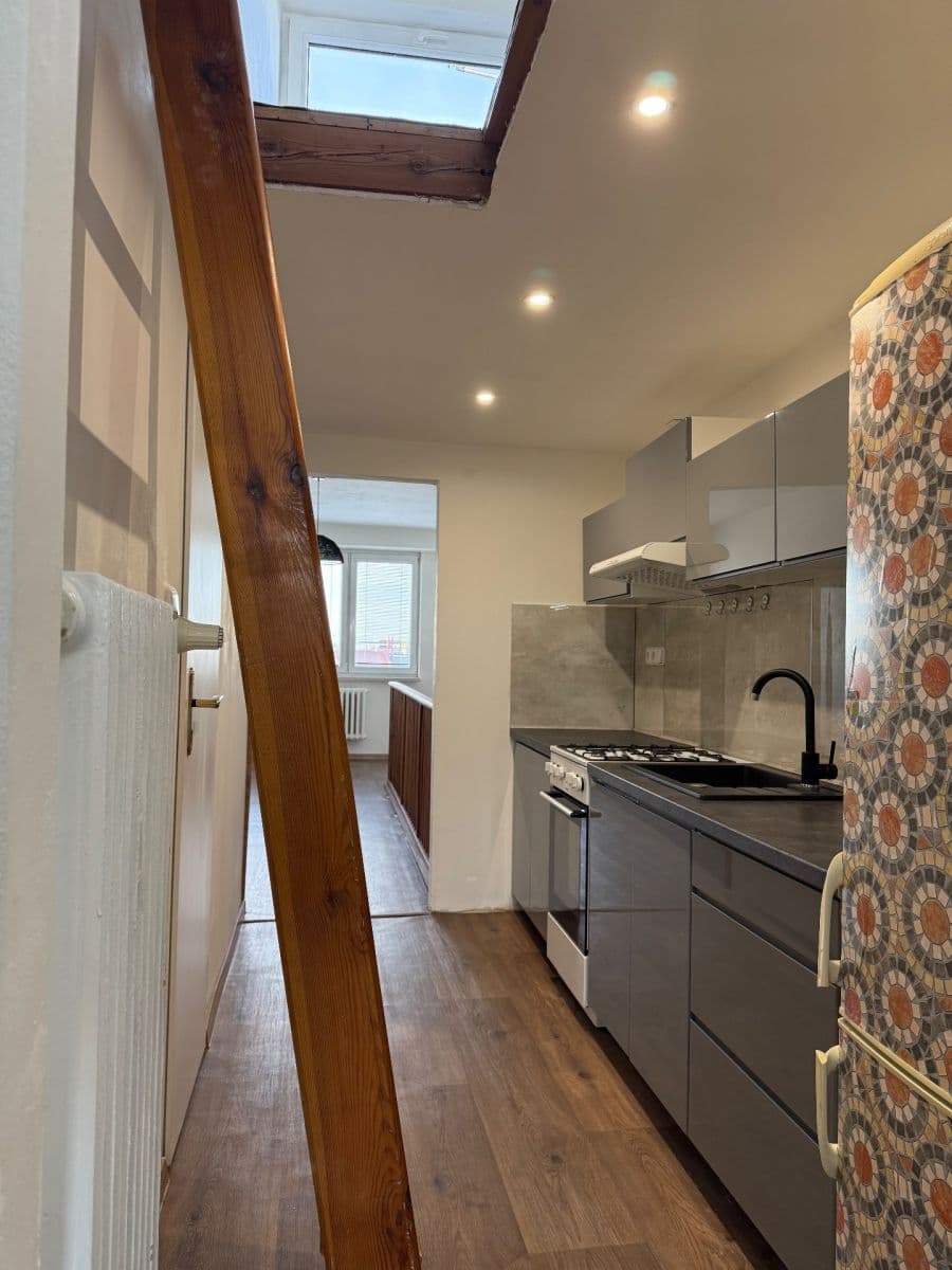 Pronájem bytu 3+1 76 m², Sokolská třída, Ostrava, Moravskoslezský kraj Pronájem bytu 3+1 76 m², Sokolská třída, Ostrava, Moravskoslezský kraj