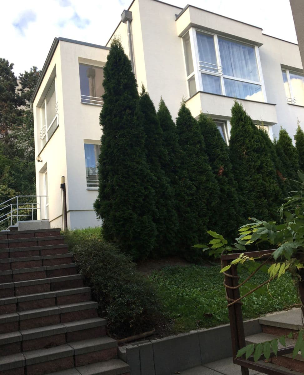 Pronájem bytu 1+kk 37 m², U Zahradního města, Praha, Praha Pronájem bytu 1+kk 37 m², U Zahradního města, Praha, Praha