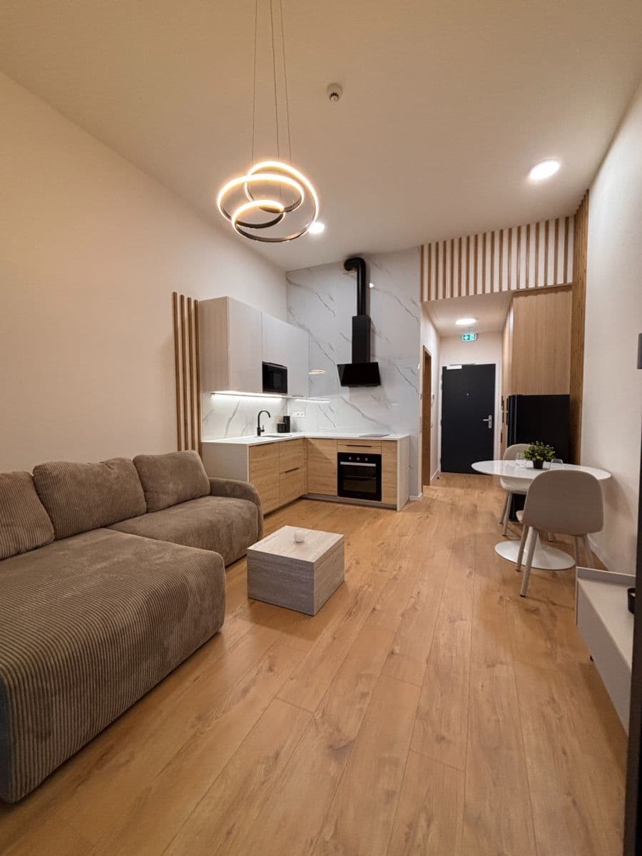 Pronájem bytu 1+1 35 m², Plynárenská, Ružinov, Bratislavský kraj Pronájem bytu 1+1 35 m², Plynárenská, Ružinov, Bratislavský kraj