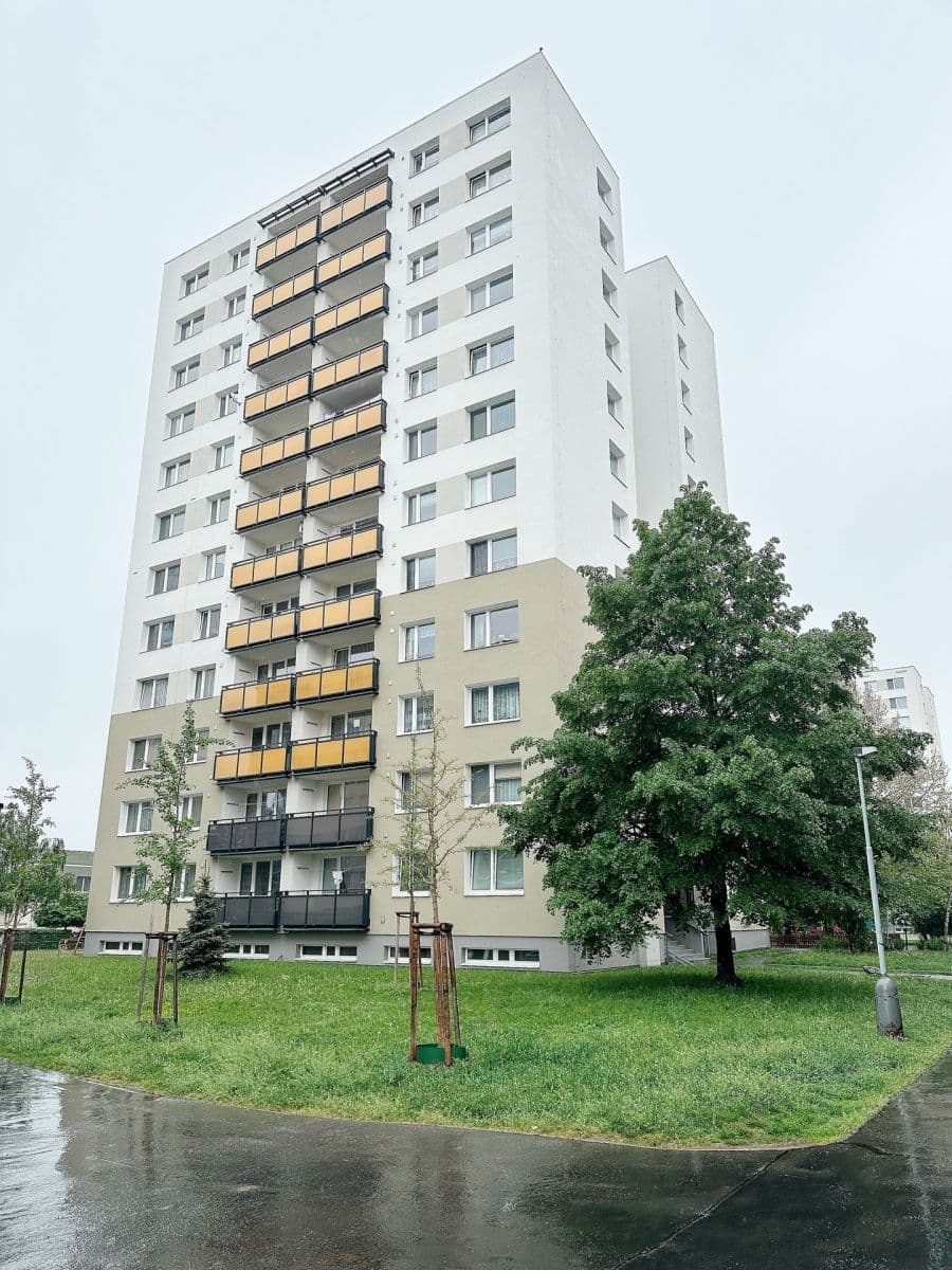 Pronájem bytu 2+kk 49 m², náměstí Osvoboditelů, Praha, Praha Pronájem bytu 2+kk 49 m², náměstí Osvoboditelů, Praha, Praha