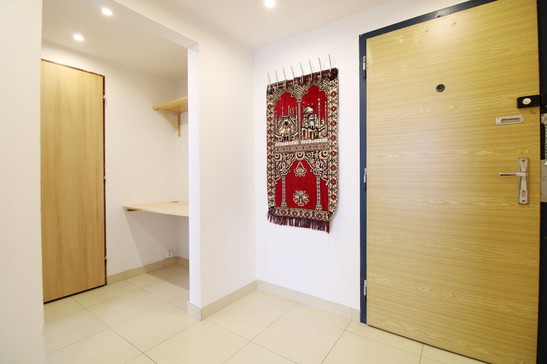 Pronájem bytu 2+kk 49 m², náměstí Osvoboditelů, Praha, Praha Pronájem bytu 2+kk 49 m², náměstí Osvoboditelů, Praha, Praha