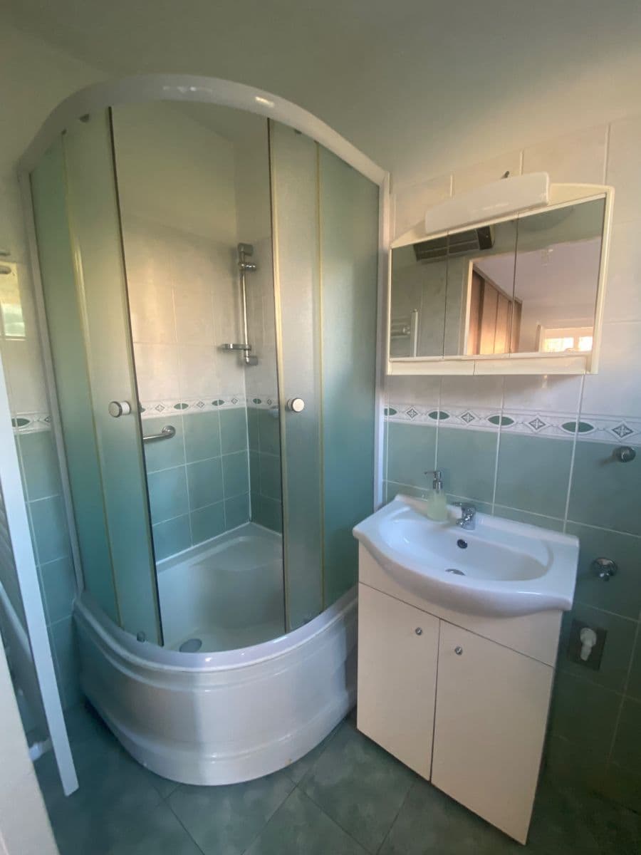 Pronájem bytu 3+kk 123 m², Na Vysočanských vinicích, Praha, Praha Pronájem bytu 3+kk 123 m², Na Vysočanských vinicích, Praha, Praha