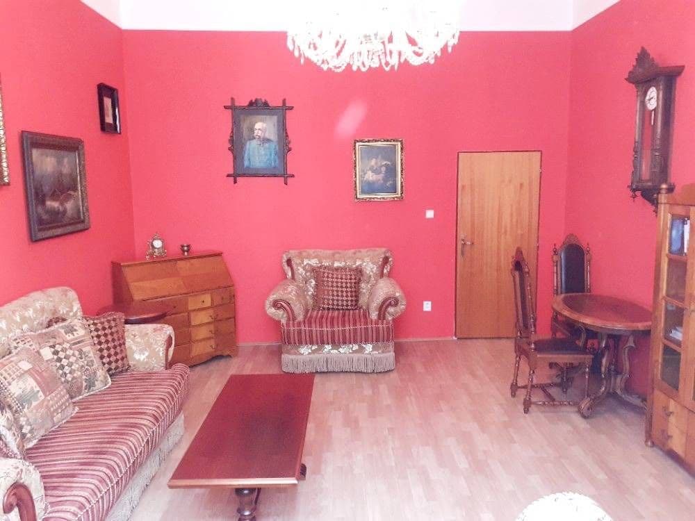 Pronájem bytu 3+1 95 m², Koptova, Karlovy Vary, Karlovarský kraj Pronájem bytu 3+1 95 m², Koptova, Karlovy Vary, Karlovarský kraj