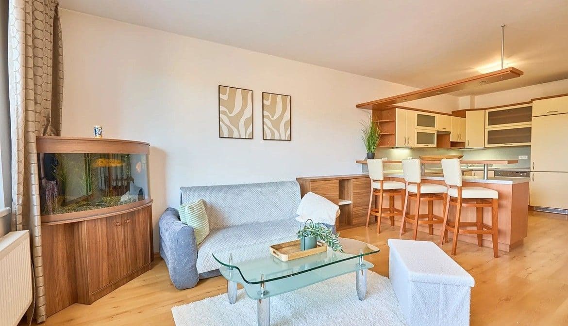 Pronájem bytu 3+kk 116 m², Přízřenická, Modřice, Jihomoravský kraj Pronájem bytu 3+kk 116 m², Přízřenická, Modřice, Jihomoravský kraj