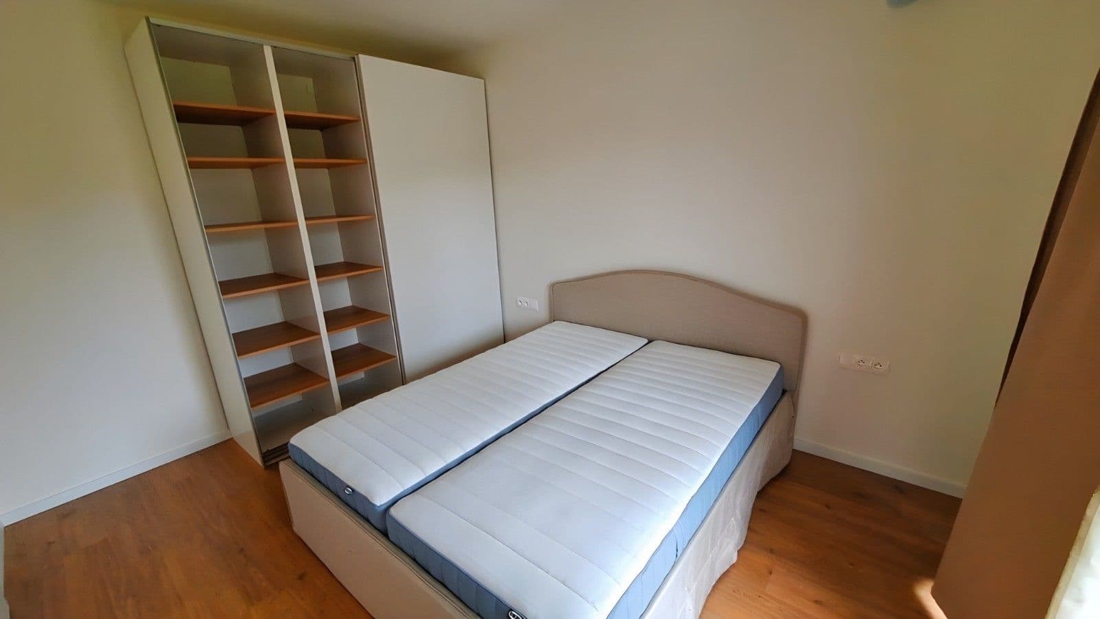 Pronájem bytu 2+1 55 m², Nové Mesto, Bratislavský kraj Pronájem bytu 2+1 55 m², Nové Mesto, Bratislavský kraj