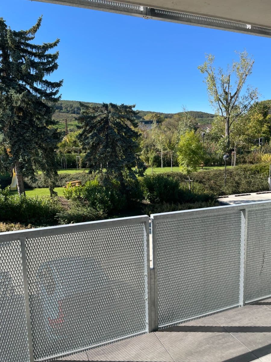 Pronájem bytu 2+1 55 m², Nové Mesto, Bratislavský kraj Pronájem bytu 2+1 55 m², Nové Mesto, Bratislavský kraj