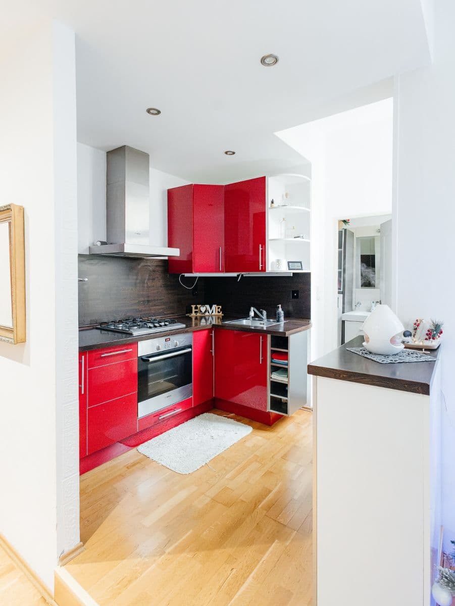 Pronájem bytu 2+kk 55 m², nám. Edvarda Beneše, Kladno, Středočeský kraj Pronájem bytu 2+kk 55 m², nám. Edvarda Beneše, Kladno, Středočeský kraj