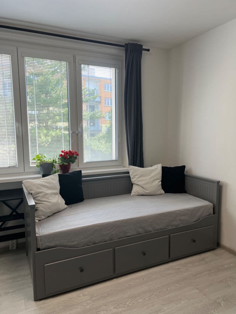 Pronájem bytu 1+kk 20 m², Horolezecká, Praha, Praha Pronájem bytu 1+kk 20 m², Horolezecká, Praha, Praha