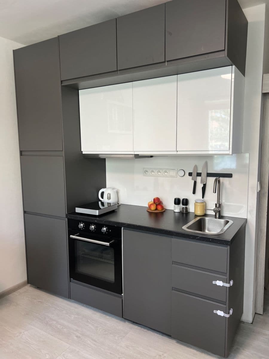 Pronájem bytu 1+kk 20 m², Horolezecká, Praha, Praha Pronájem bytu 1+kk 20 m², Horolezecká, Praha, Praha