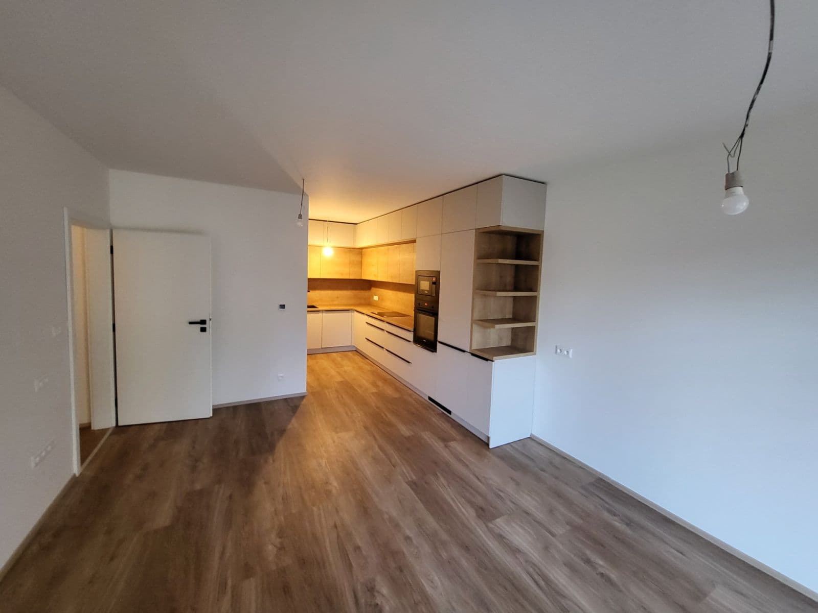 Pronájem bytu 2+kk 68 m², Tomkova, Olomouc, Olomoucký kraj Pronájem bytu 2+kk 68 m², Tomkova, Olomouc, Olomoucký kraj