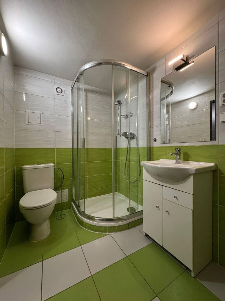 Pronájem bytu 2+kk 39 m², Pivoňková, Praha, Praha Pronájem bytu 2+kk 39 m², Pivoňková, Praha, Praha