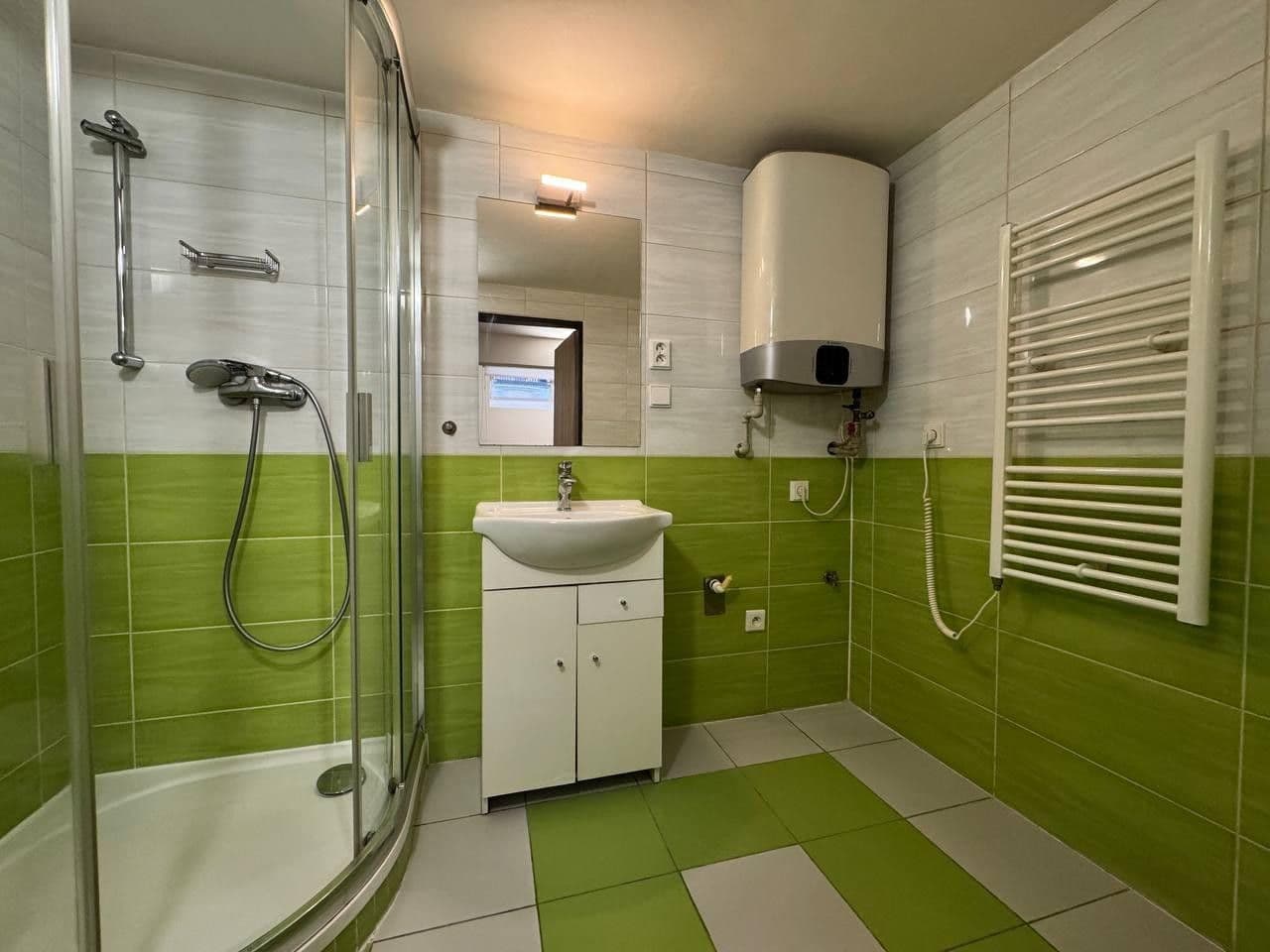 Pronájem bytu 2+kk 39 m², Pivoňková, Praha, Praha Pronájem bytu 2+kk 39 m², Pivoňková, Praha, Praha