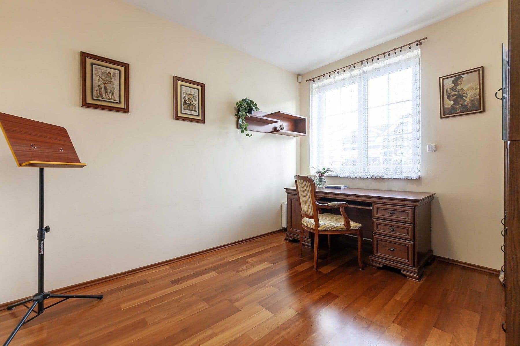 Prodej domu 348 m², pozemek 1.135 m², Sulice, Středočeský kraj Prodej domu 348 m², pozemek 1.135 m², Sulice, Středočeský kraj