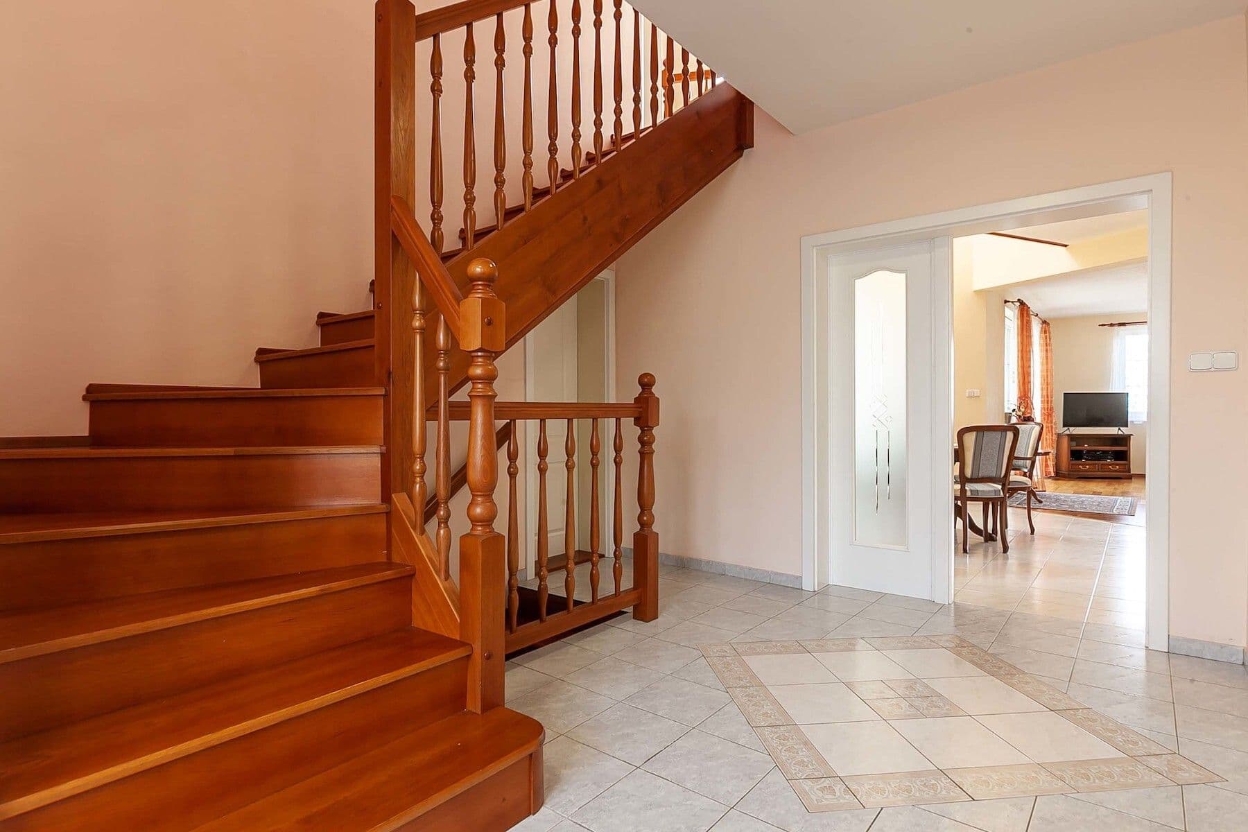 Prodej domu 348 m², pozemek 1.135 m², Sulice, Středočeský kraj Prodej domu 348 m², pozemek 1.135 m², Sulice, Středočeský kraj