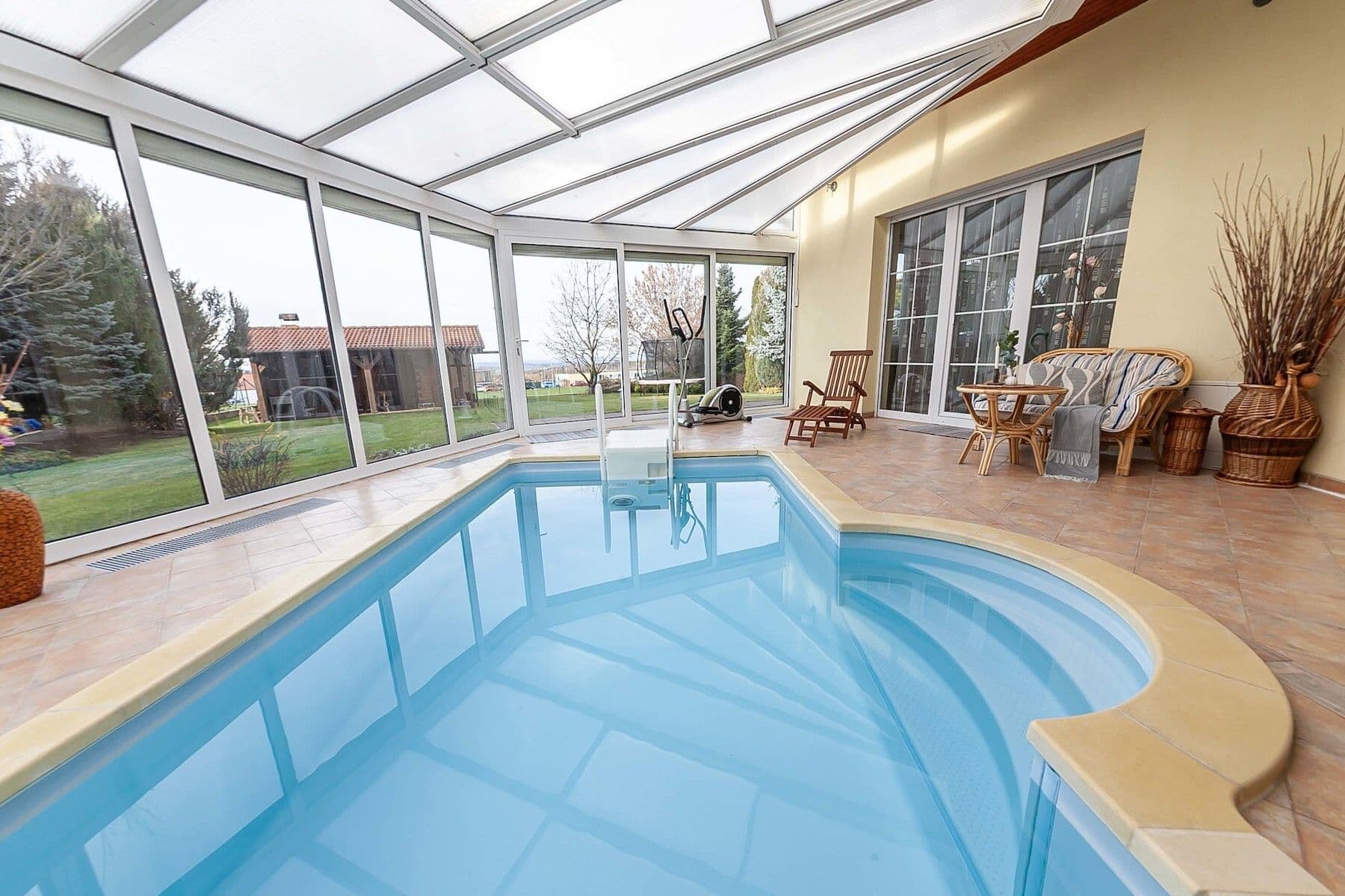 Prodej domu 348 m², pozemek 1.135 m², Sulice, Středočeský kraj Prodej domu 348 m², pozemek 1.135 m², Sulice, Středočeský kraj