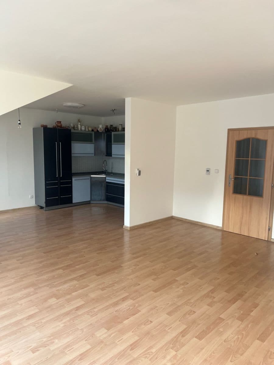 Pronájem bytu 3+1 95 m², Na Neklance, Praha, Praha Pronájem bytu 3+1 95 m², Na Neklance, Praha, Praha