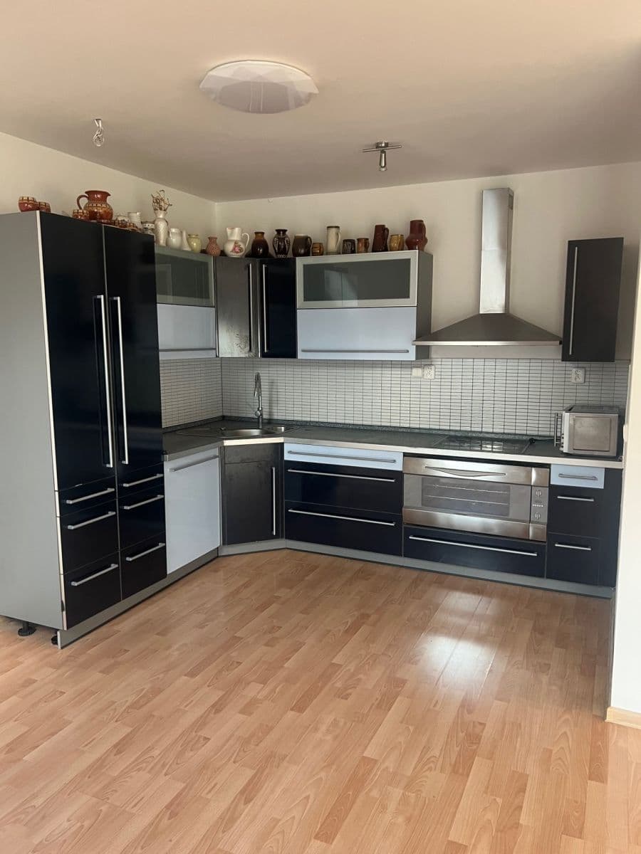 Pronájem bytu 3+1 95 m², Na Neklance, Praha, Praha Pronájem bytu 3+1 95 m², Na Neklance, Praha, Praha