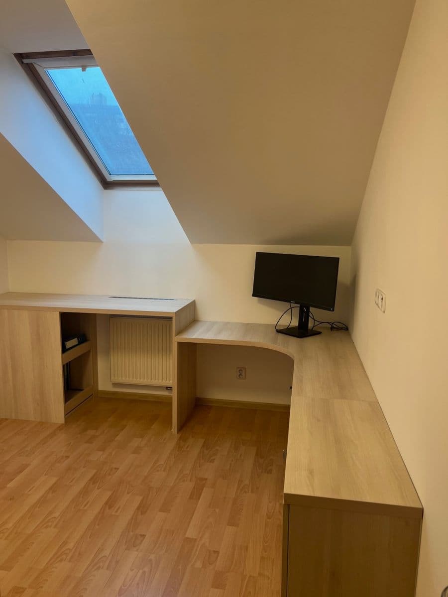 Pronájem bytu 3+1 95 m², Na Neklance, Praha, Praha Pronájem bytu 3+1 95 m², Na Neklance, Praha, Praha