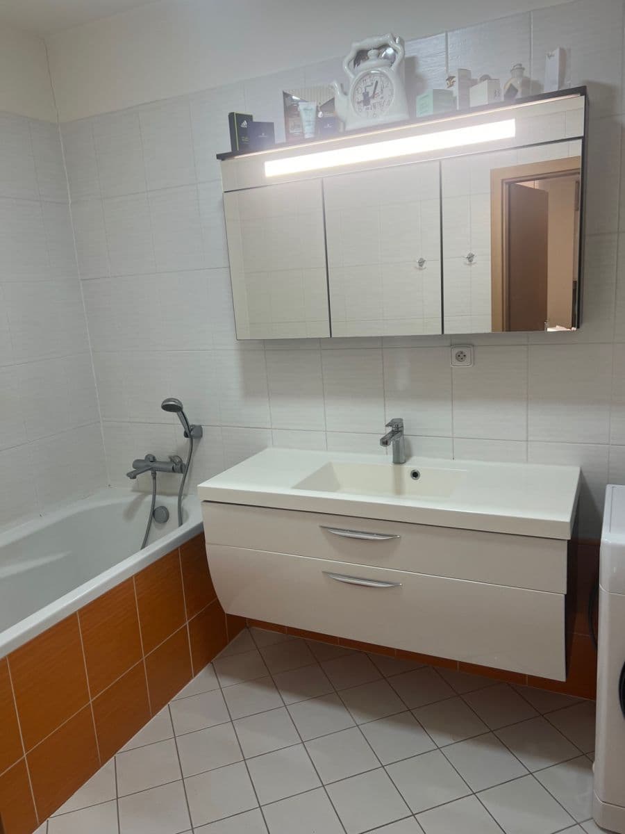 Pronájem bytu 3+1 95 m², Na Neklance, Praha, Praha Pronájem bytu 3+1 95 m², Na Neklance, Praha, Praha