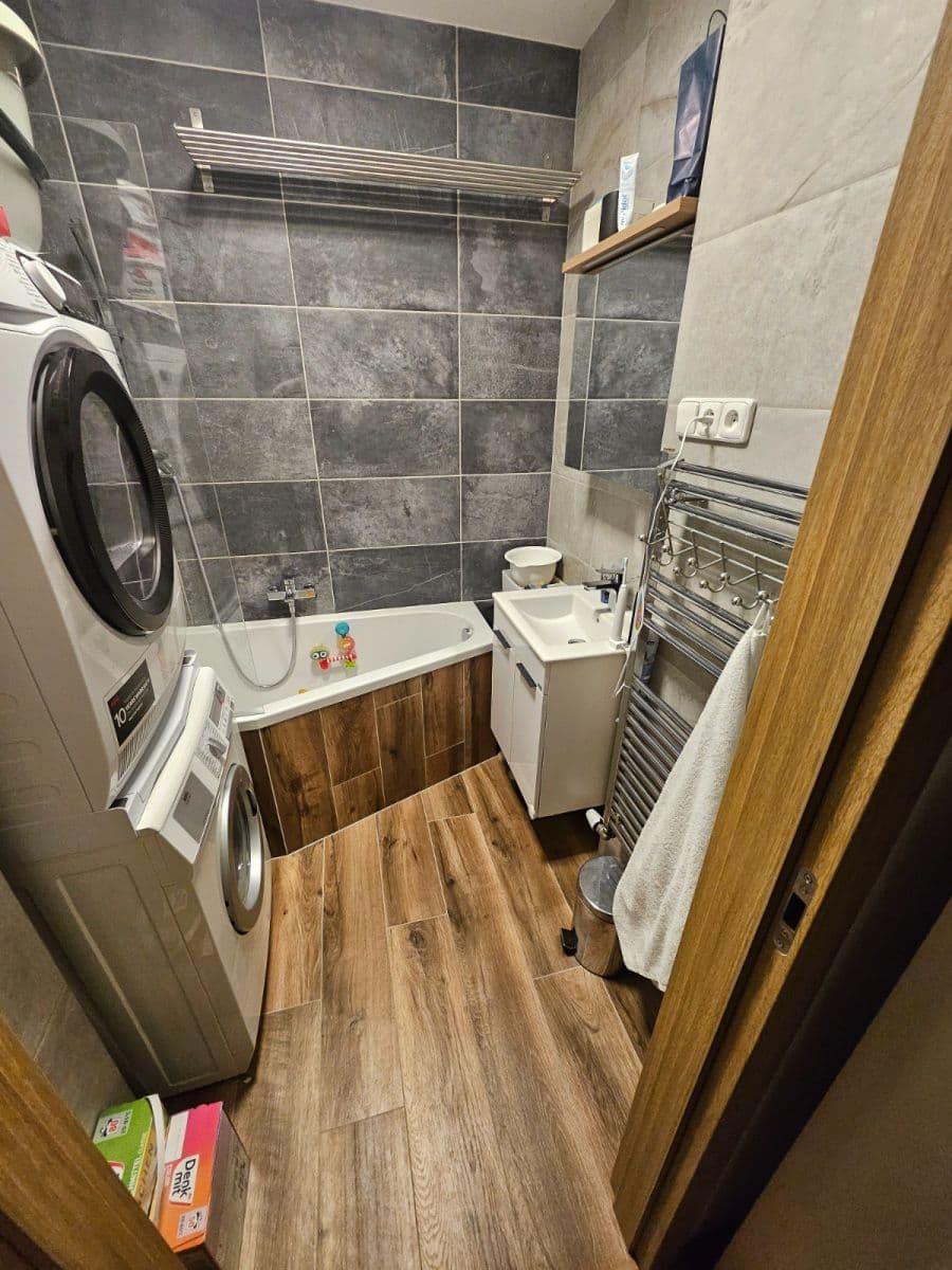Pronájem bytu 3+kk 60 m², Velvarská, Praha, Praha Pronájem bytu 3+kk 60 m², Velvarská, Praha, Praha