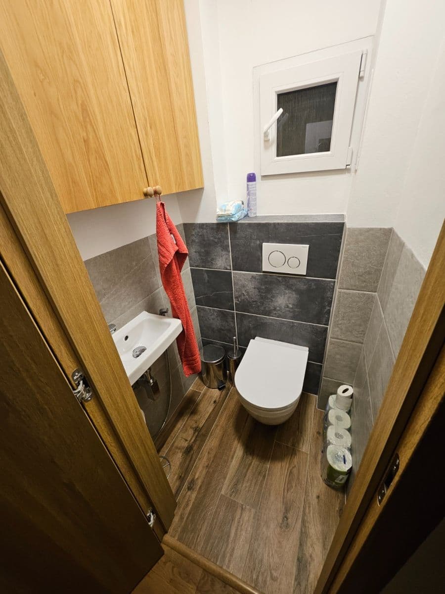 Pronájem bytu 3+kk 60 m², Velvarská, Praha, Praha Pronájem bytu 3+kk 60 m², Velvarská, Praha, Praha