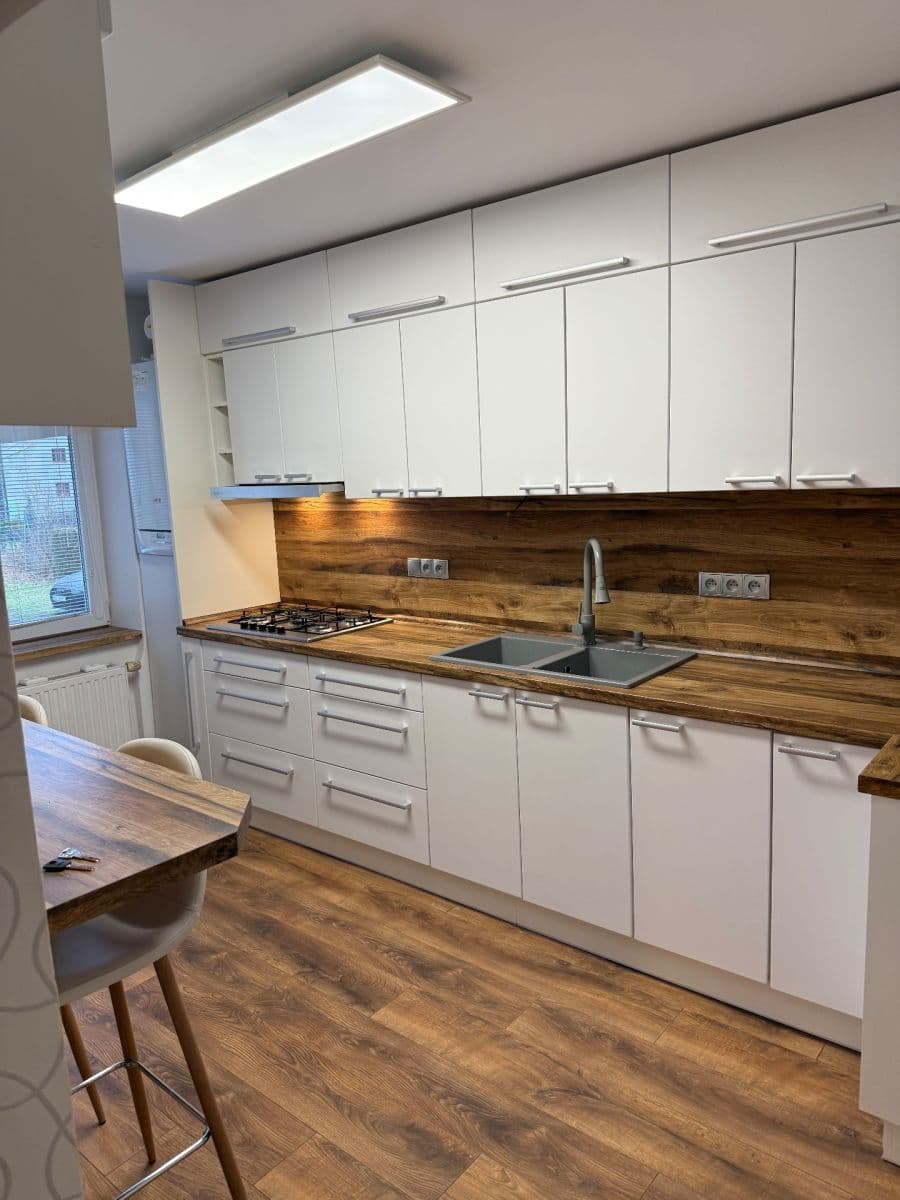 Prodej bytu 2+kk 57 m², Růžová, Rumburk, Ústecký kraj Prodej bytu 2+kk 57 m², Růžová, Rumburk, Ústecký kraj