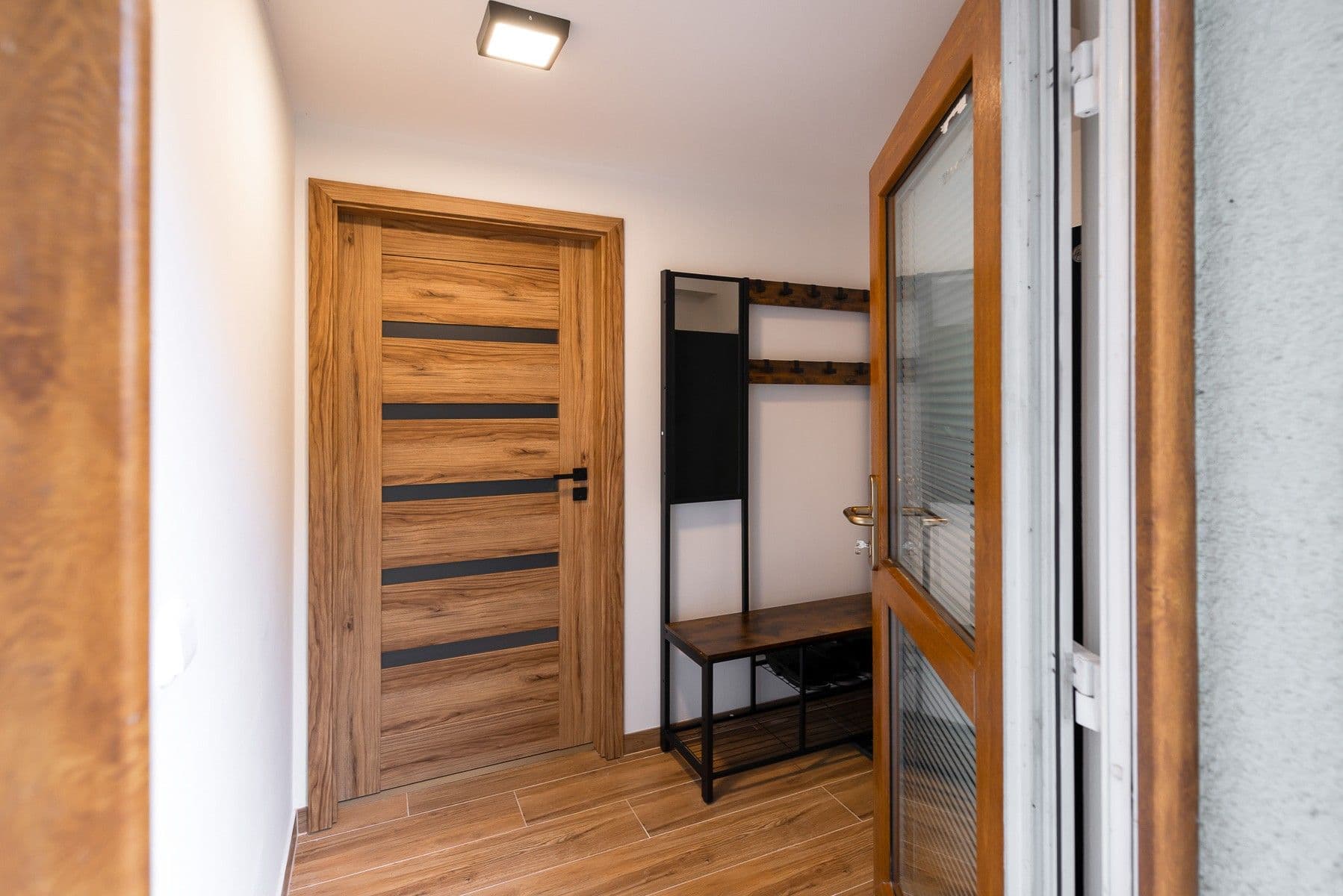 Prodej nebytového prostoru 47 m², Na Hřebenkách, Praha, Praha Prodej nebytového prostoru 47 m², Na Hřebenkách, Praha, Praha