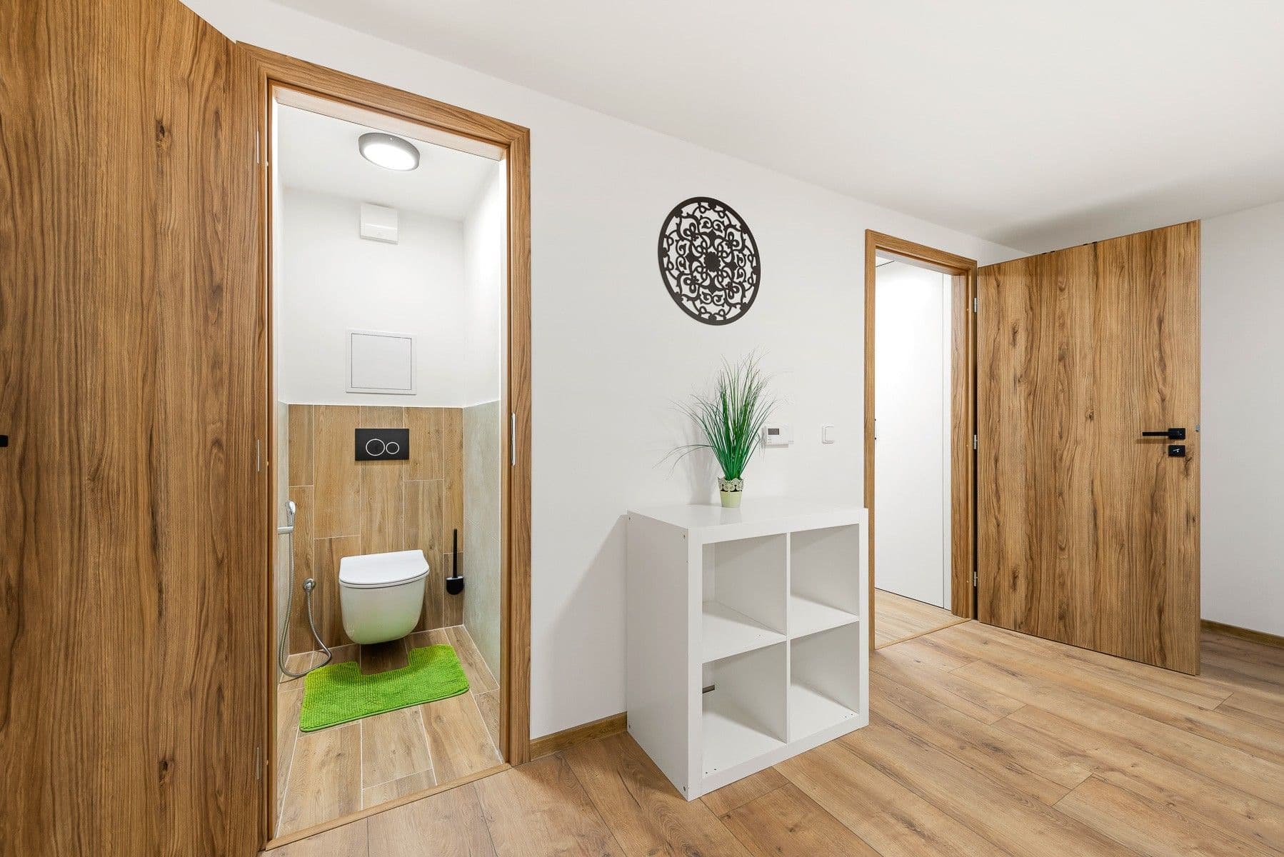 Prodej nebytového prostoru 47 m², Na Hřebenkách, Praha, Praha Prodej nebytového prostoru 47 m², Na Hřebenkách, Praha, Praha