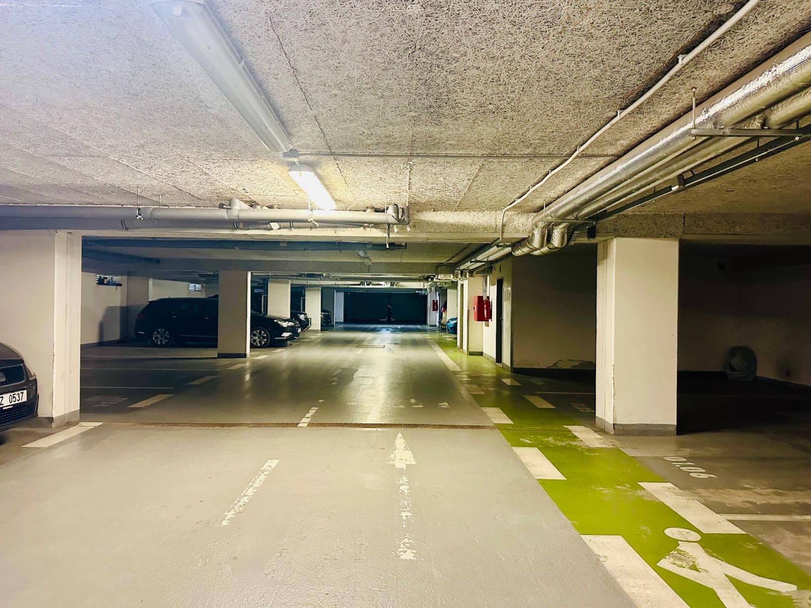 Prodej garáže 11 m², Praha, Praha Prodej garáže 11 m², Praha, Praha