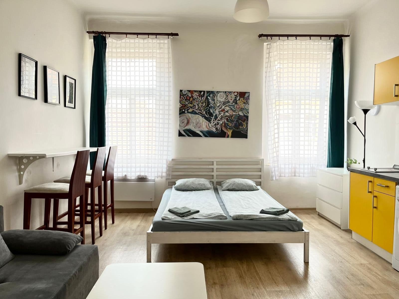 Pronájem bytu 1+kk 30 m², Víta Nejedlého, Praha, Praha Pronájem bytu 1+kk 30 m², Víta Nejedlého, Praha, Praha