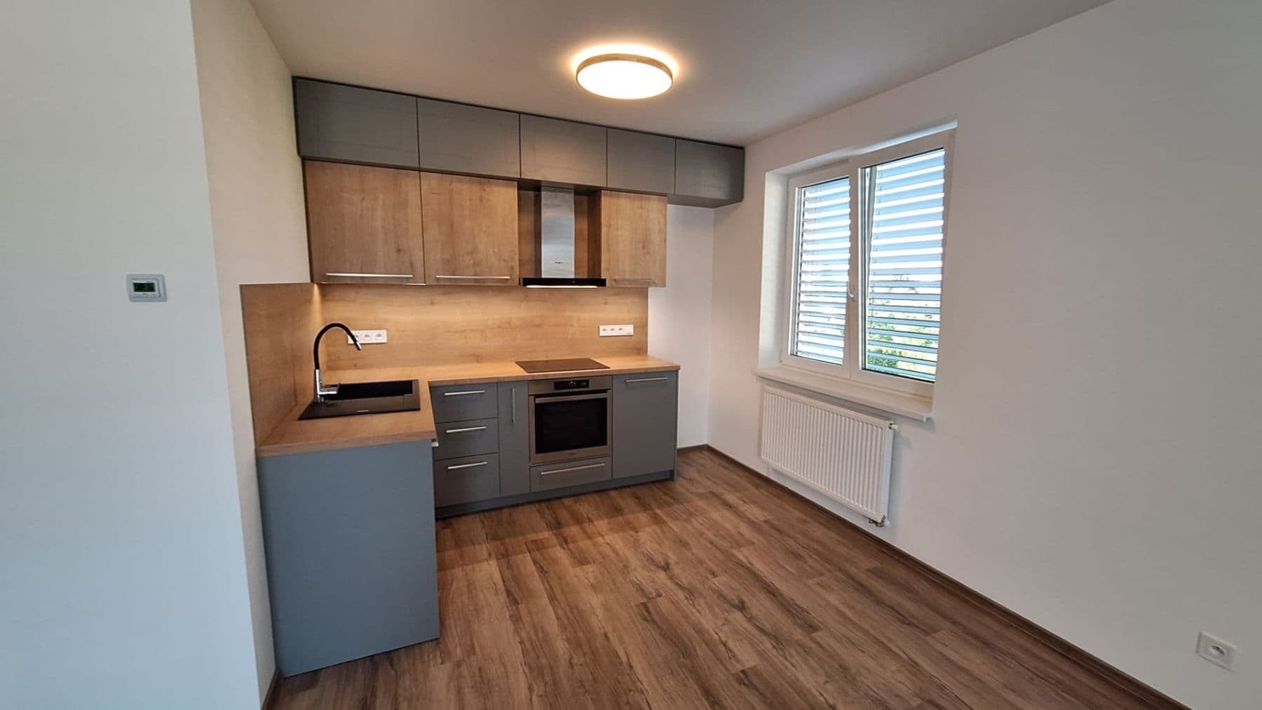 Pronájem bytu 2+kk 60 m², Topolová, Olomouc, Olomoucký kraj Pronájem bytu 2+kk 60 m², Topolová, Olomouc, Olomoucký kraj