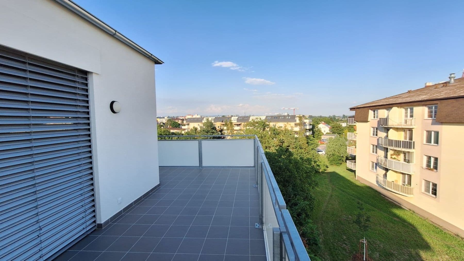 Pronájem bytu 2+kk 60 m², Topolová, Olomouc, Olomoucký kraj Pronájem bytu 2+kk 60 m², Topolová, Olomouc, Olomoucký kraj