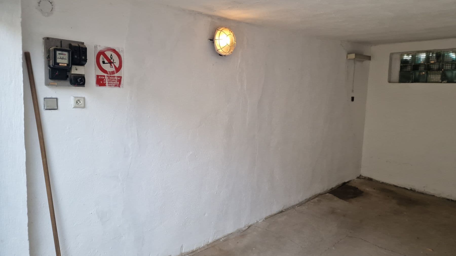 Pronájem garáže 17 m², Třískalova, Brno, Jihomoravský kraj Pronájem garáže 17 m², Třískalova, Brno, Jihomoravský kraj