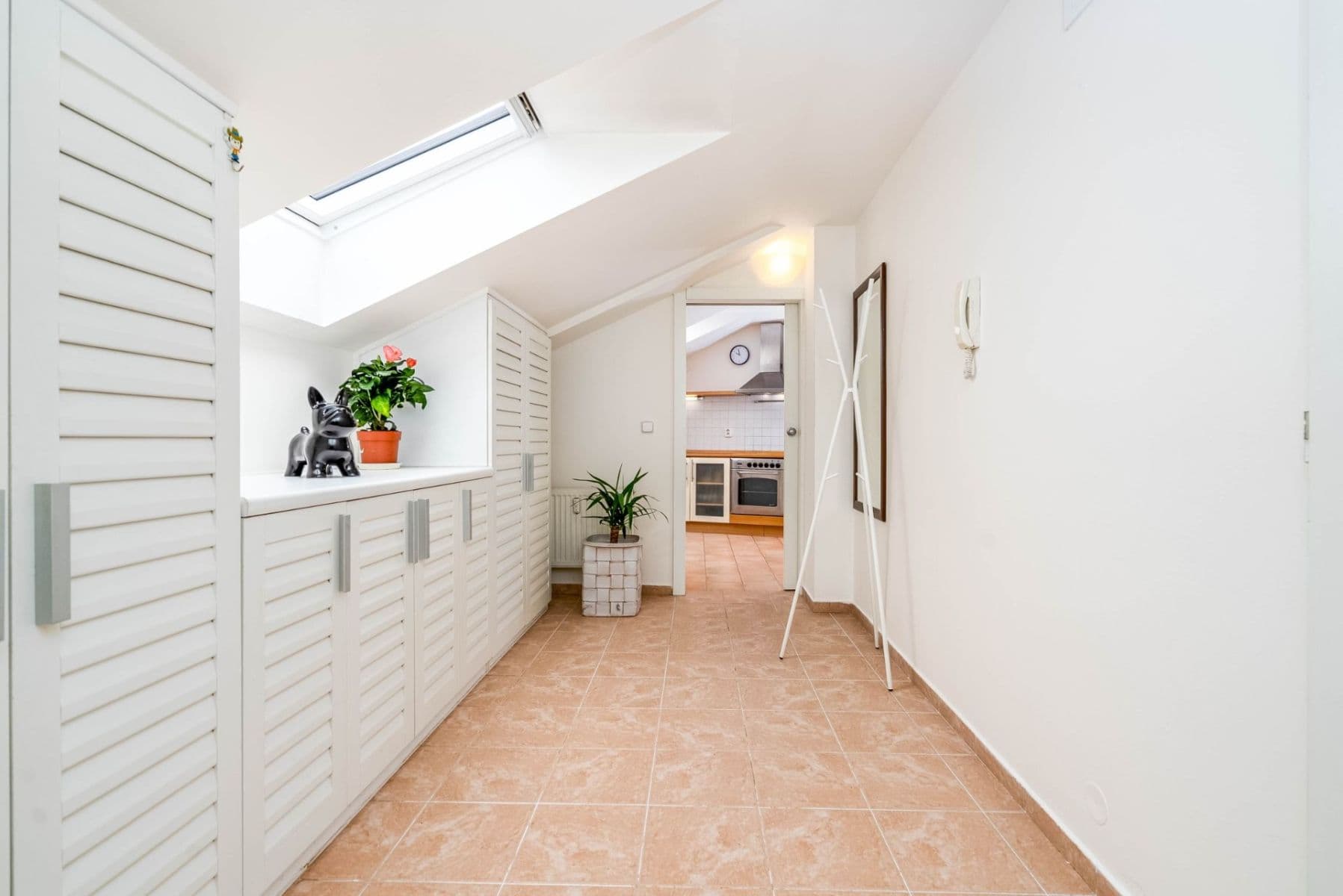 Prodej bytu 2+1 75 m², Lipnická, Praha, Praha Prodej bytu 2+1 75 m², Lipnická, Praha, Praha