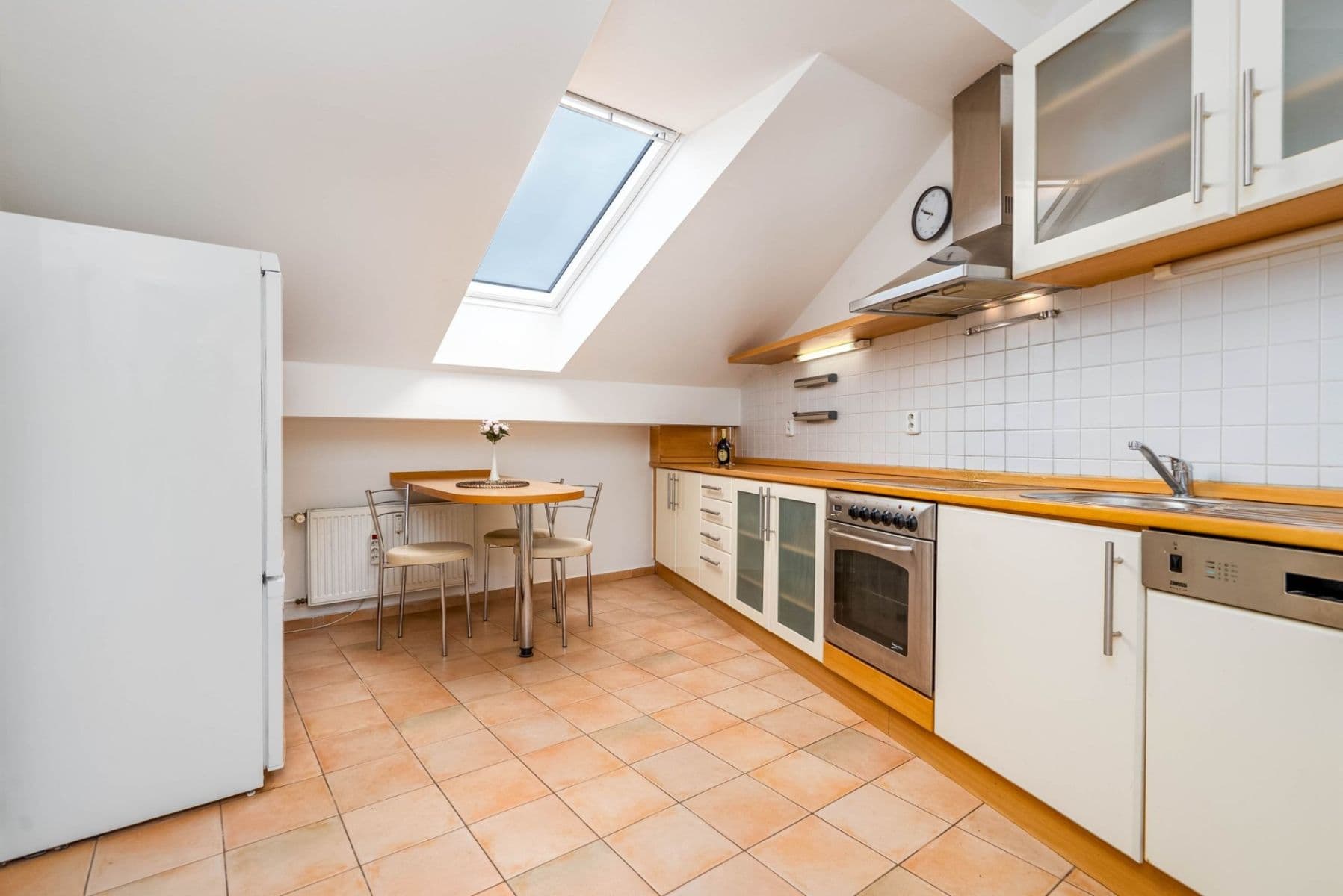 Prodej bytu 2+1 75 m², Lipnická, Praha, Praha Prodej bytu 2+1 75 m², Lipnická, Praha, Praha