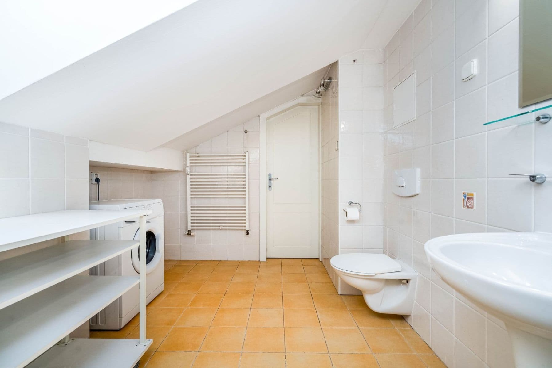 Prodej bytu 2+1 75 m², Lipnická, Praha, Praha Prodej bytu 2+1 75 m², Lipnická, Praha, Praha