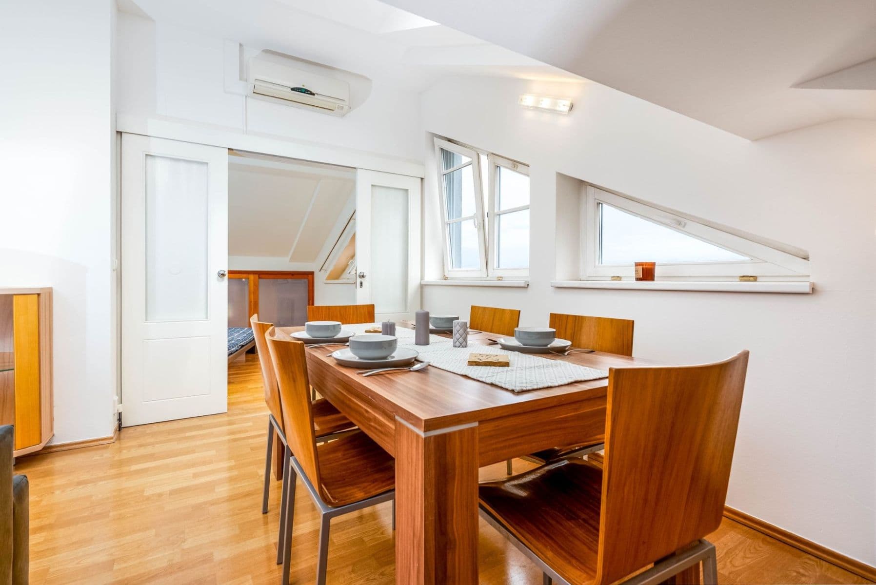 Prodej bytu 2+1 75 m², Lipnická, Praha, Praha Prodej bytu 2+1 75 m², Lipnická, Praha, Praha