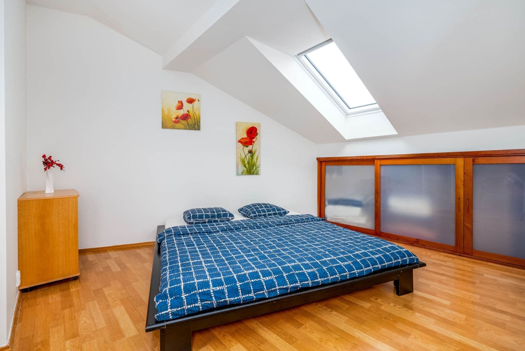 Prodej bytu 2+1 75 m², Lipnická, Praha, Praha Prodej bytu 2+1 75 m², Lipnická, Praha, Praha