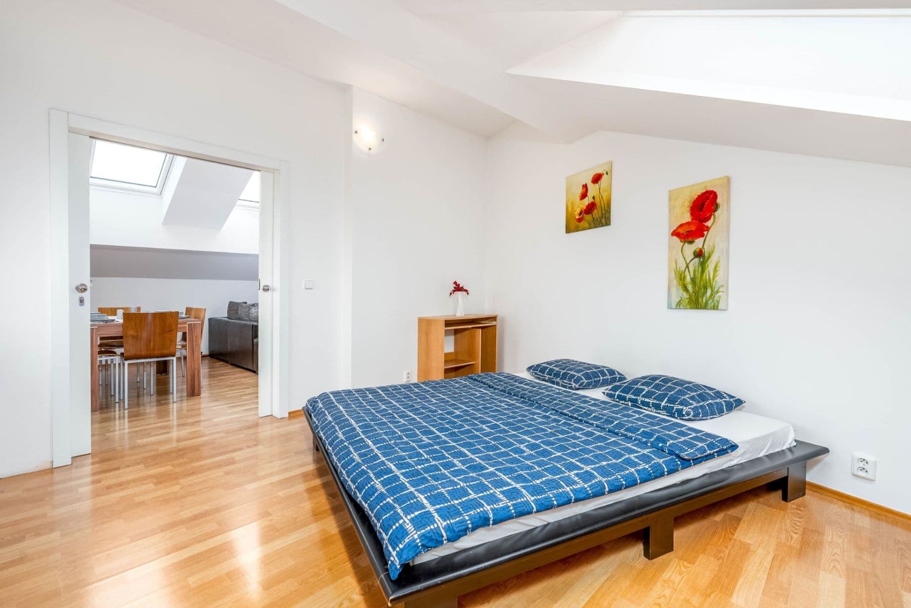 Prodej bytu 2+1 75 m², Lipnická, Praha, Praha Prodej bytu 2+1 75 m², Lipnická, Praha, Praha