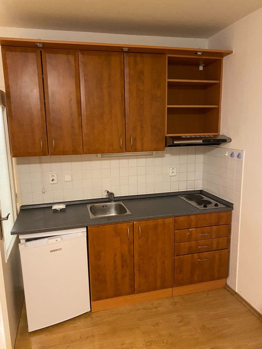 Pronájem bytu 1+kk 31 m², Česákova, Praha, Praha Pronájem bytu 1+kk 31 m², Česákova, Praha, Praha