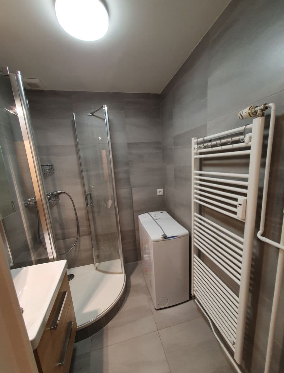 Pronájem bytu 3+1 72 m², Spodní, Brno, Jihomoravský kraj Pronájem bytu 3+1 72 m², Spodní, Brno, Jihomoravský kraj