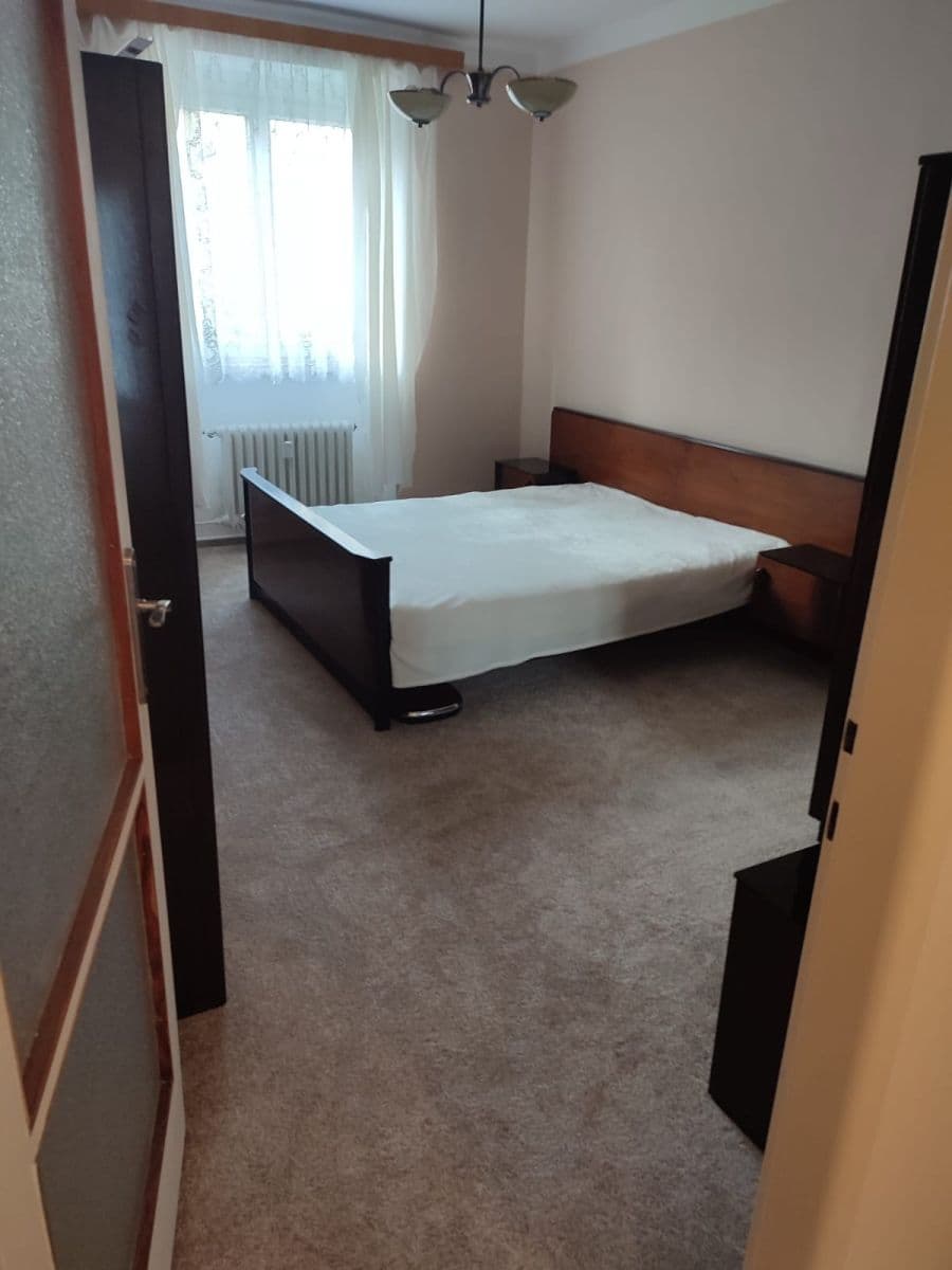 Pronájem bytu 3+1 80 m², Havlíčkovo náměstí, Ostrava, Moravskoslezský kraj Pronájem bytu 3+1 80 m², Havlíčkovo náměstí, Ostrava, Moravskoslezský kraj